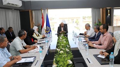 أشرف عطية: تشغيل الموقف الإقليمى لسيارات السيرفيس بمدينة أسوان الجديدة أغسطس الجارى