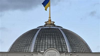 أوكرانيا تمدد الأحكام العرفية وتستبعد إجراء انتخابات برلمانية في أكتوبر