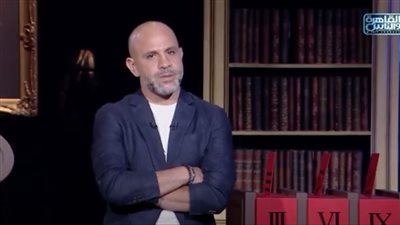 عزيز الشافعي: 