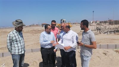 رئيس جهاز مدينة دمياط الجديدة يتابع معدلات تنفيذ شاطئ