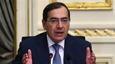 وزير البترول يعلن بدء إنشاء محطة كهرباء من الطاقة الشمسية بأسيوط