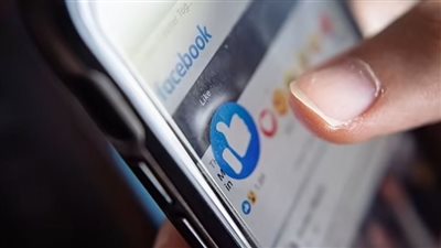  سبب إجبار فيسبوك المستخدمين على الخروج من التطبيق