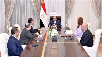 الرئيس يتابع الموقف التنفيذي للخطة الاستثمارية لمشروعات قطاع النقل على مستوى الجمهورية