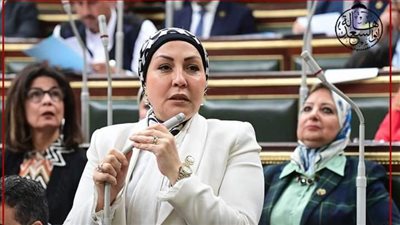 برلمانية: استبعاد الحوامل وأصحاب الوزن الزائد من مسابقة الـ30 ألف معلم مخالف للدستور