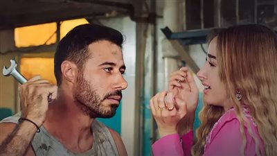 شتائم وألفاظ نابية في مسلسل سيب وأنا أسيب تثير غضب الجمهور.. والنجوم يتجاهلون الانتقادات 