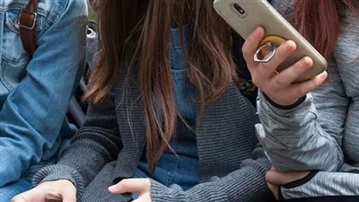 العلماء يطالبون بعلاج وقائي من الاكتئاب لمدمني السوشيال ميديا