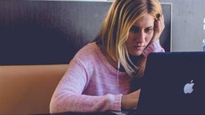 محاكمة فرد أمن هدد خطيبته بصور خادشة للحياء بالاسكندرية 