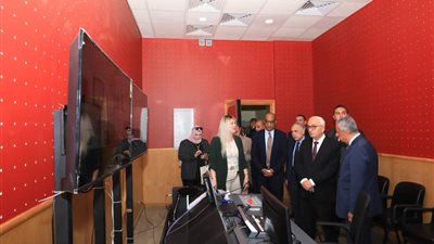 تطرح دبلوم التربية.. وزير التعليم يبحث سبل التعاون مع الجامعة العربية المفتوحة بمصر 