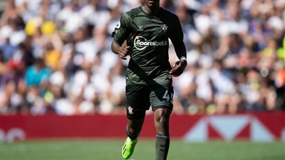 الصراع لم ينته.. ليفربول يرفع سعره على عرض تشيلسى لضم 