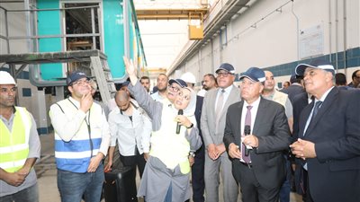 تفاصيل جولة وزير النقل لمصنع 
