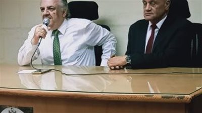 اجتماع مشترك بين 