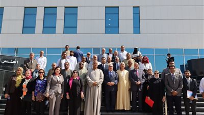 القومي لحقوق الإنسان يطالب بتأمين صحي ومعاش للفلاحين 