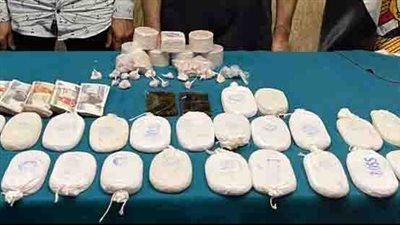 القبض علي تشكيل عصابي شهير خلف مسجد الغباشي بعين شمس 