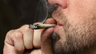 القبض على فنان شهير بحوزته مخدر الحشيش في مرسى مطروح