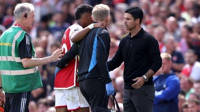 بعد إصابة تيمبر.. أرتيتا يحسم موقفه من دخول سوق الإنتقالات الحالى