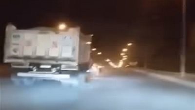 الداخلية تضبط قائد سيارة نقل بعد ارتكابه كارثة في حدائق أكتوبر|فيديو