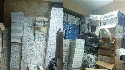 ضبط مخزن سجائر بداخله كميات كبيرة بقصد حجبها عن الأسواق بالقاهرة