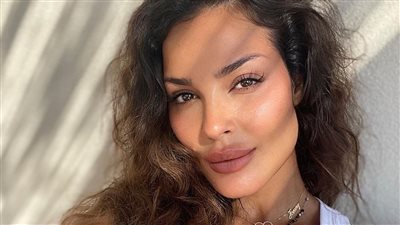 نادين نسيب نجيم: أفضل العزلة على الاختلاط مع أشخاص سلبيين ومنافقين (فيديو)