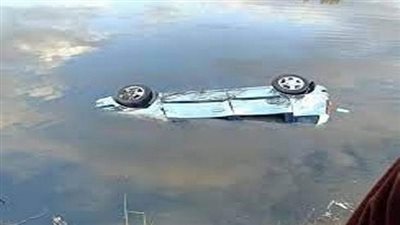 إصابة شخصين في حادث انقلاب سيارة بالترعة الفاروقية بسوهاج