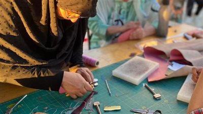 القومي للمرأة تعلن انطلاق ورش تدريب 135 سيدة على الأعمال الحرفية