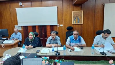 وكيل وزارة الغربية يتابع غرفة العمليات الرئيسية لامتحانات الدور الثاني للثانوية العامة