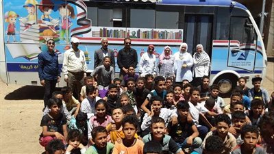 المكتبة المتنقلة تجوب قرى حياة كريمة في المنيا