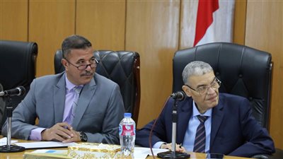 محافظ المنيا: الموافقة على تقنين 75حالة بالظهير الصحراوي الشرقي والغربي 