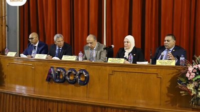 هيئة الدواء تختتم تدريباتها العملية والتطبيقية للعاملين بالقابضة للأدوية 