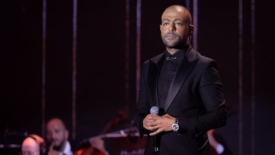 ليلة بكى فيها الجمهور.. تامر عاشور يسدل الستار على 