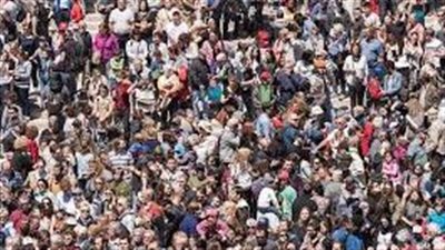 الزيادة السكانية وحش يلتهم التنمية.. وجهود مكثفة لترويضه