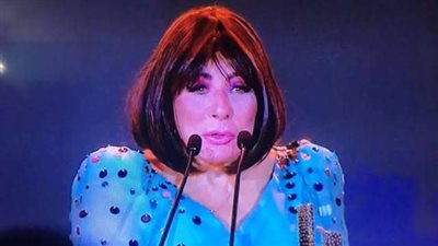 لبنى عبد العزيز بعد تكريمها في مهرجان القاهرة للدراما: تحيا مصر 