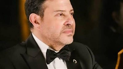 إحالة الفنان هاني شاكر للمحاكمة الجنائية في اتهامه بالسب والقذف