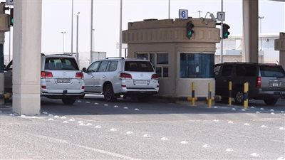هل يمكن السفر للبحرين باستمارة سيارة منتهية؟.. الجمارك السعودية تجيب