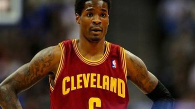 المحترف الأمريكي ماني هاريس يدعم سلة الاتحاد السكندري