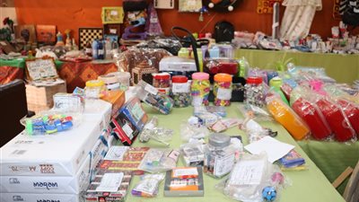 «أولياء أمور مصر» يشيد بمعارض المدارس ويقدم نصائح شراء الأدوات المدرسية 