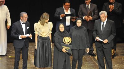 في لافتة إنسانية.. مهرجان المسرح التجريبي يكرم الناقدة الراحة رنا أبو العلا (صور)