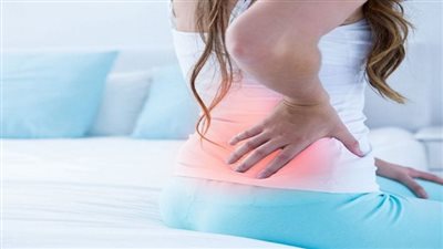 أسباب آلام أسفل الظهر عند النساء وطرق العلاج 