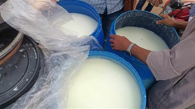 ضبط 800 كجم لبن غير صالح وتحرير 5 محاضر تموينية بالمنيا