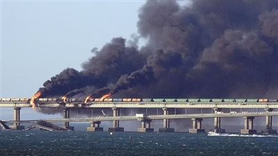 أوكرانيا.. هجوم جرئ على جسر القرم الروسي