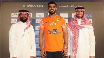 رسميًا.. المعيوف يتمم انتقاله لـ اتحاد جدة قادما من الهلال