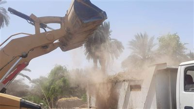 إزالة للتعديات ورفع الإشغالات والتراكمات في أسوان