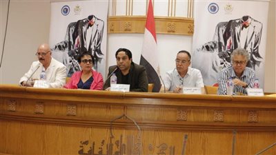 مدحت الكاشف: مهرجان المسرح التجريبي جعلنا ننفتح على العروض العالمية (صور)