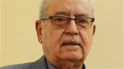 فوز المفكر عبد الحميد مدكور بجائزة 