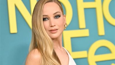 كيف تواجه جينيفر لورانس موجات التنمر والسخرية منها؟!