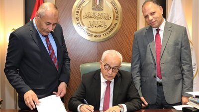عاجل.. وزير التعليم يعتمد نتيجة الدور الثاني للثانوية العامة 
