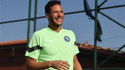 بيراميدز يُعلن عودة رمضان صبحى للتدريبات بعد تعافيه من الإصابة.. صور