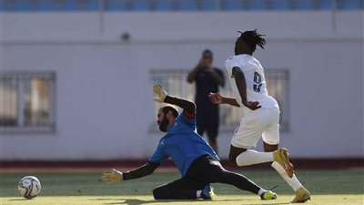 مهاجم بيراميدز الجديد يُغادر معسكر الفريق بتركيا