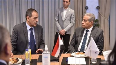 وزير العمل يوجه بالتعاون لإصدار شهادات قياس المهارة ومزاولة الحرفة 