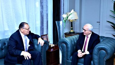 وزير التعليم ومحافظ الشرقية يبحثان إفتتاح مدرسة المتفوقين STEM العام القادم 