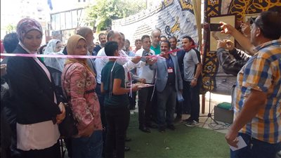 بمشاركة 100 طالب .. تعليم دمياط يفتتح معرض الخط العربى